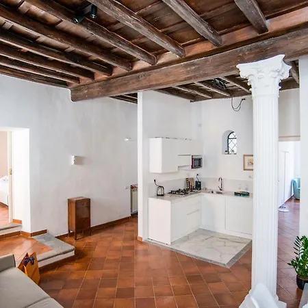 Colosseum, Monti, New Corithian House Up To 6 People Apartment Rome